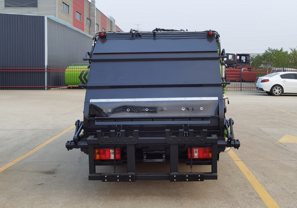 福田小卡藍牌5.5方壓縮垃圾車 福田小卡藍牌5.5方壓縮垃圾車